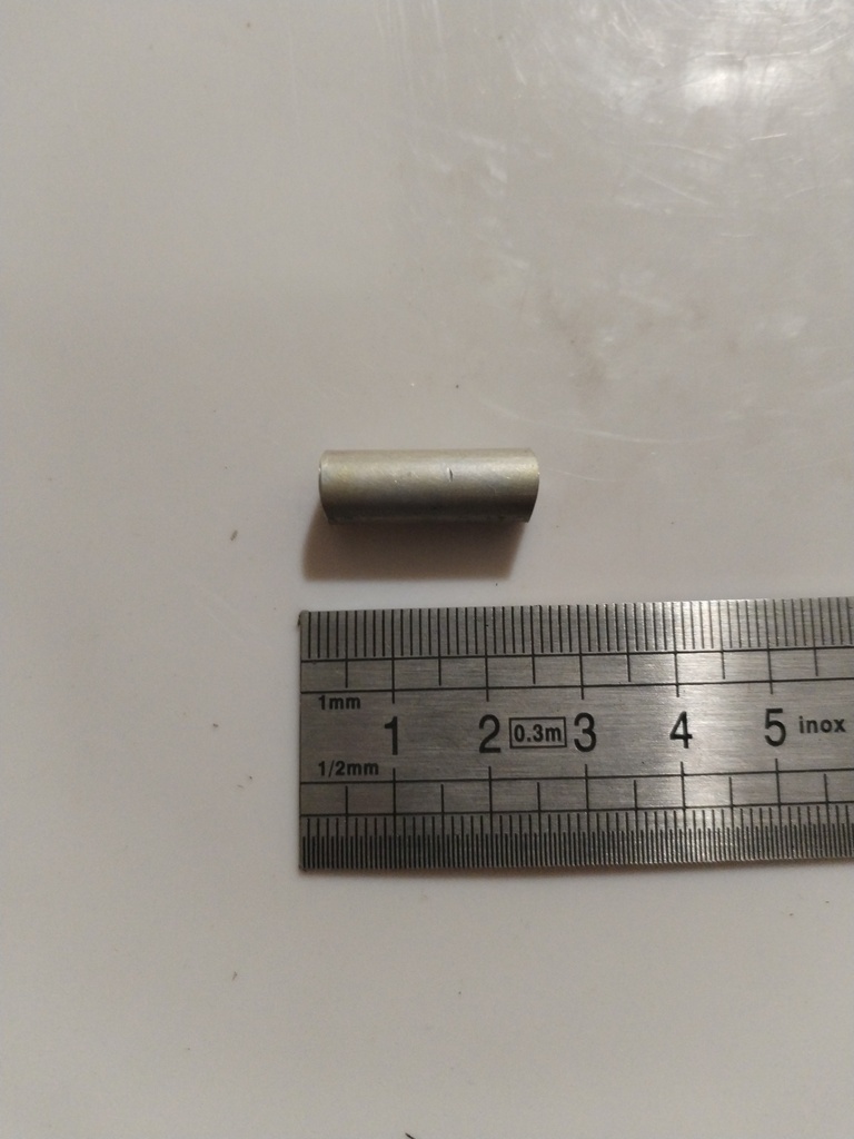 11.11.02.003 -- Entretoise barre compr.