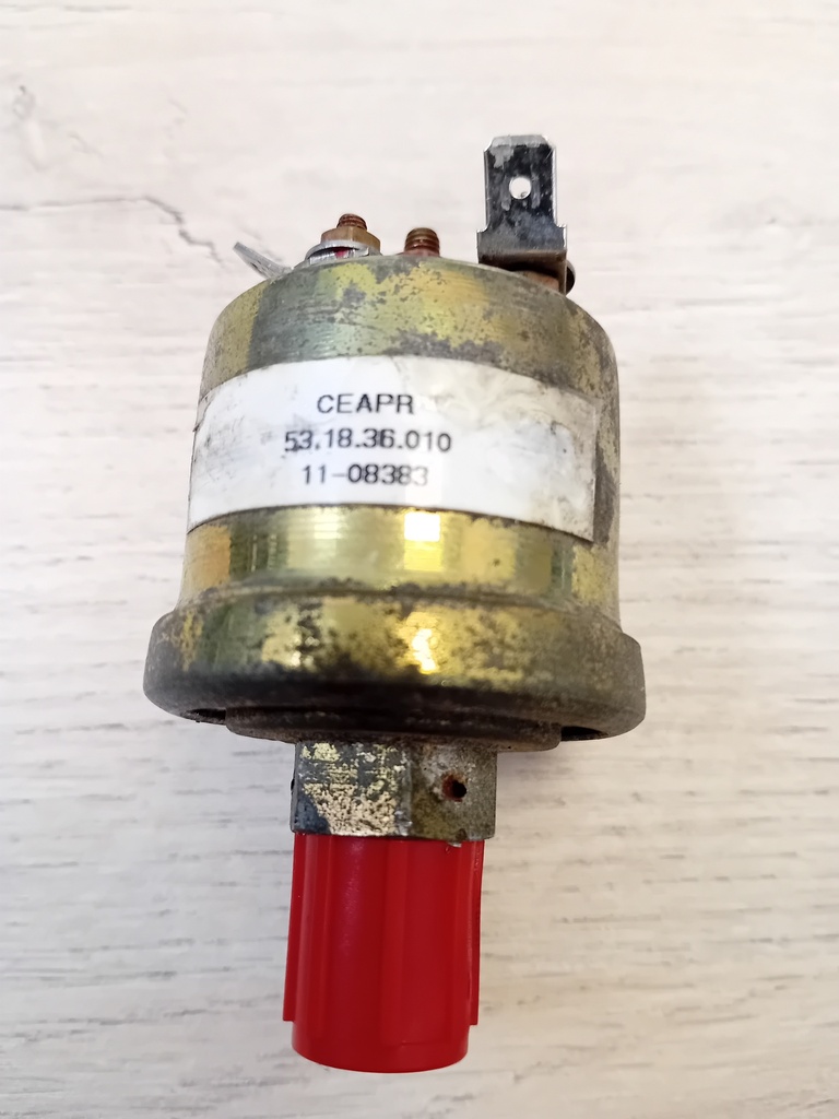 53.18.36.010 -- Manotransmetteur huile modifié