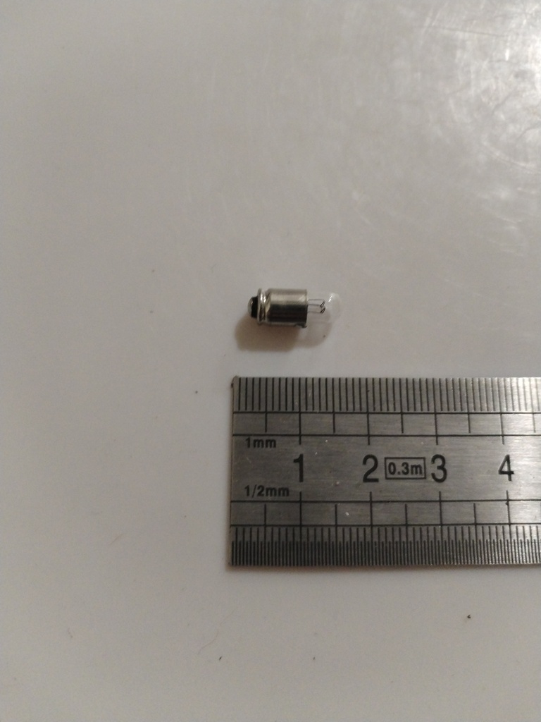 64.26.51.020 AMPOULE VOYANT CARRE N.M