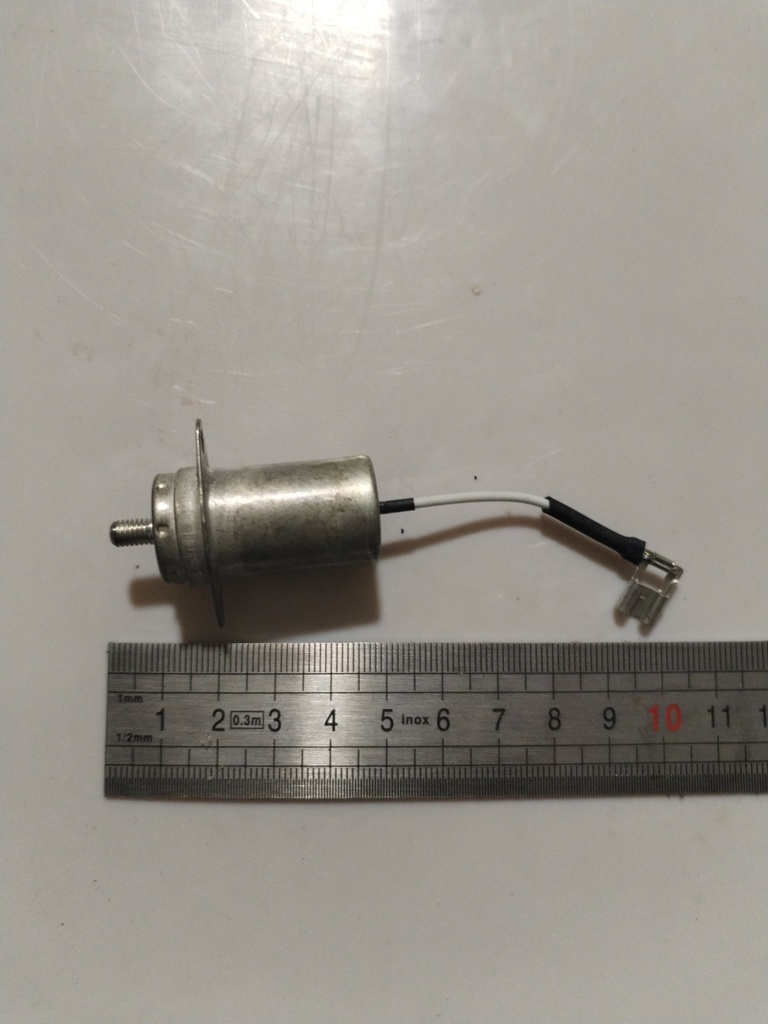 10-400615 -- capacitor 400 vdc