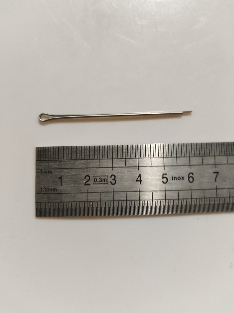 MS24665_162 -- GOUPILLE