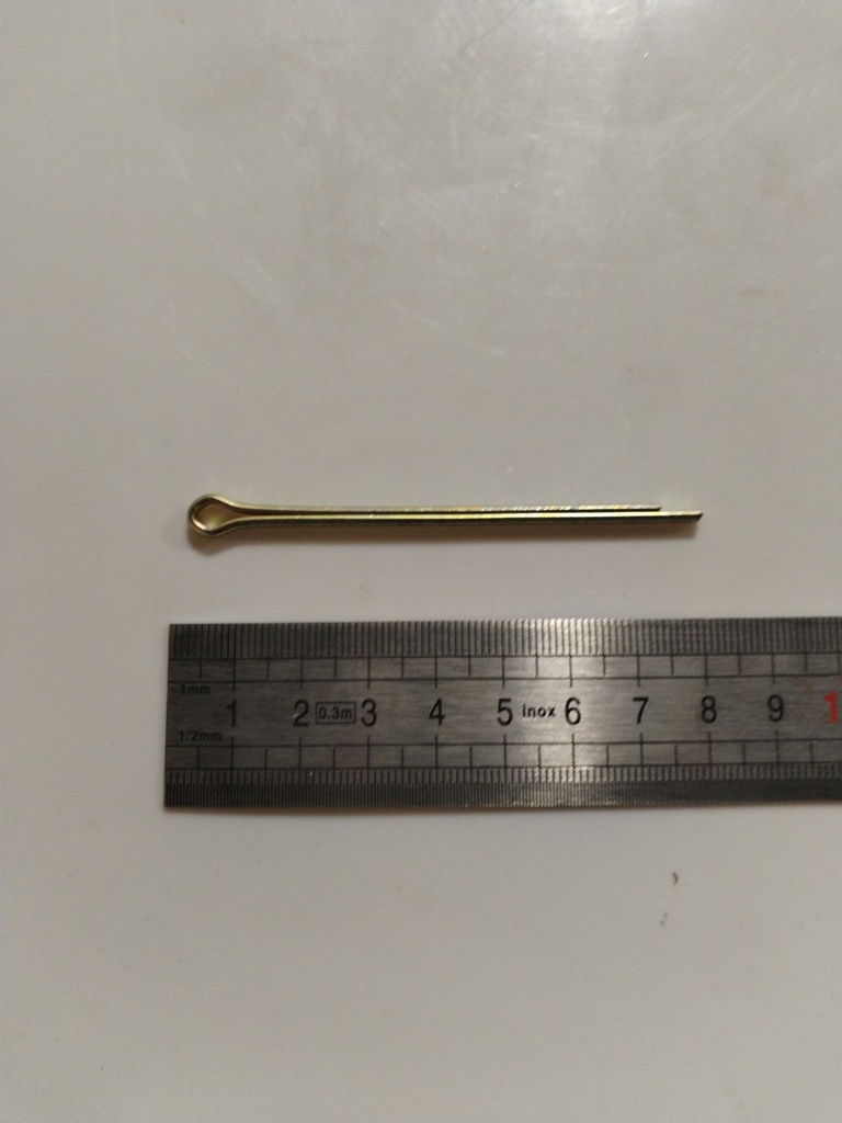 MS24665_362 -- GOUPILLE