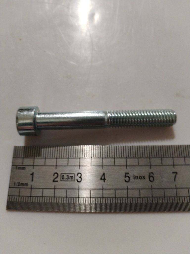 95.13.10.005 -- VIS BTR 8X60