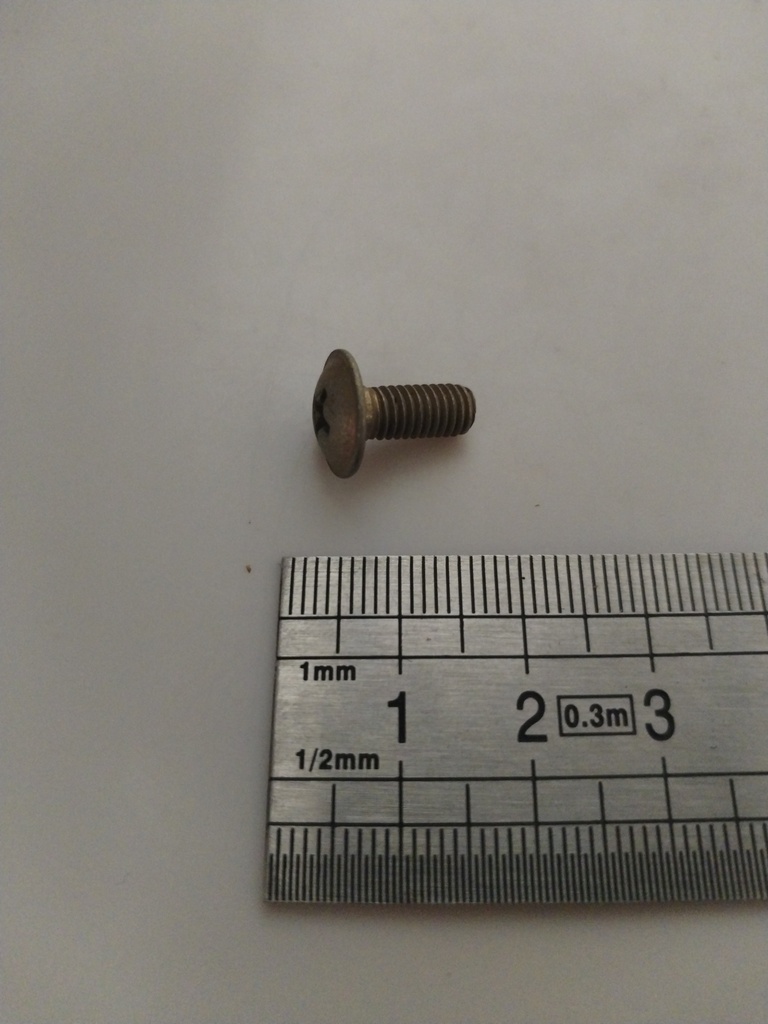 AN525-10R7 -- Screw