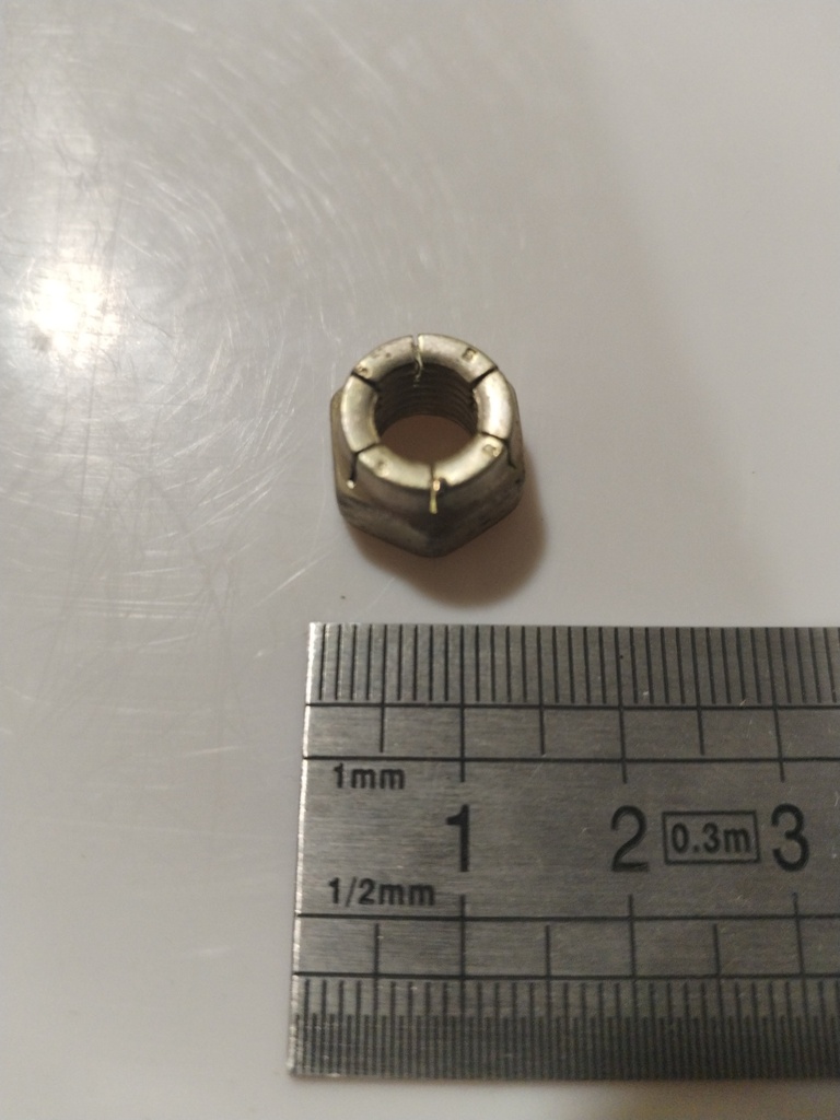 MS21045L5 -- NUT