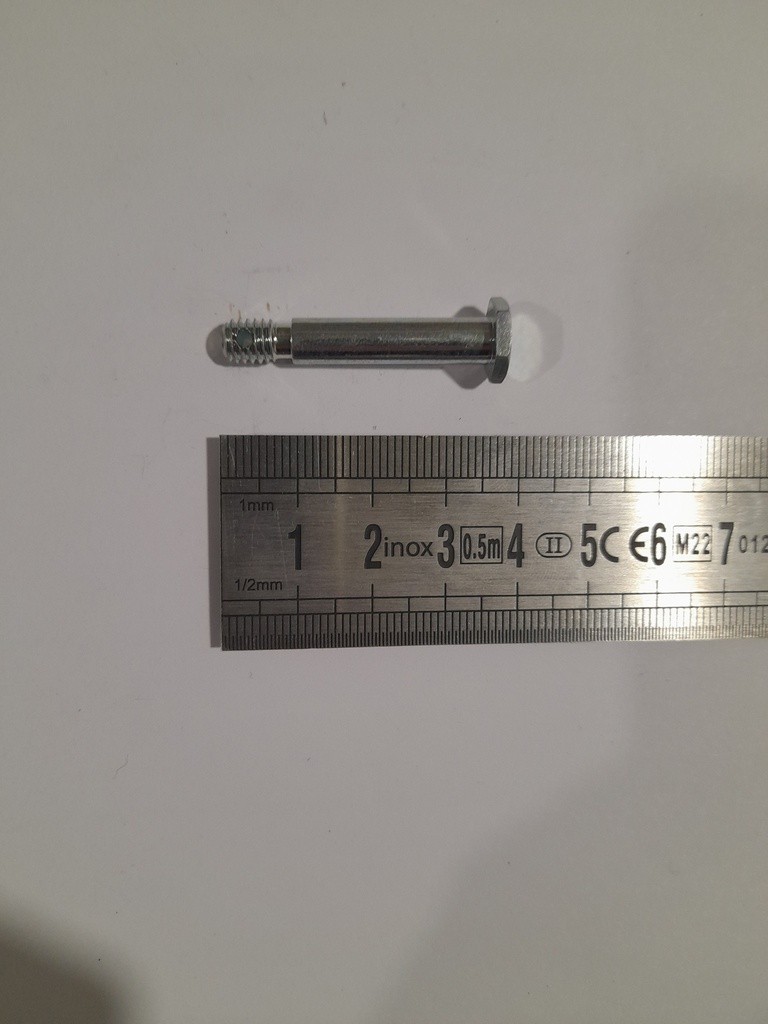 32.11.03.000 -- Axe charnière gouv. D=6 ¤