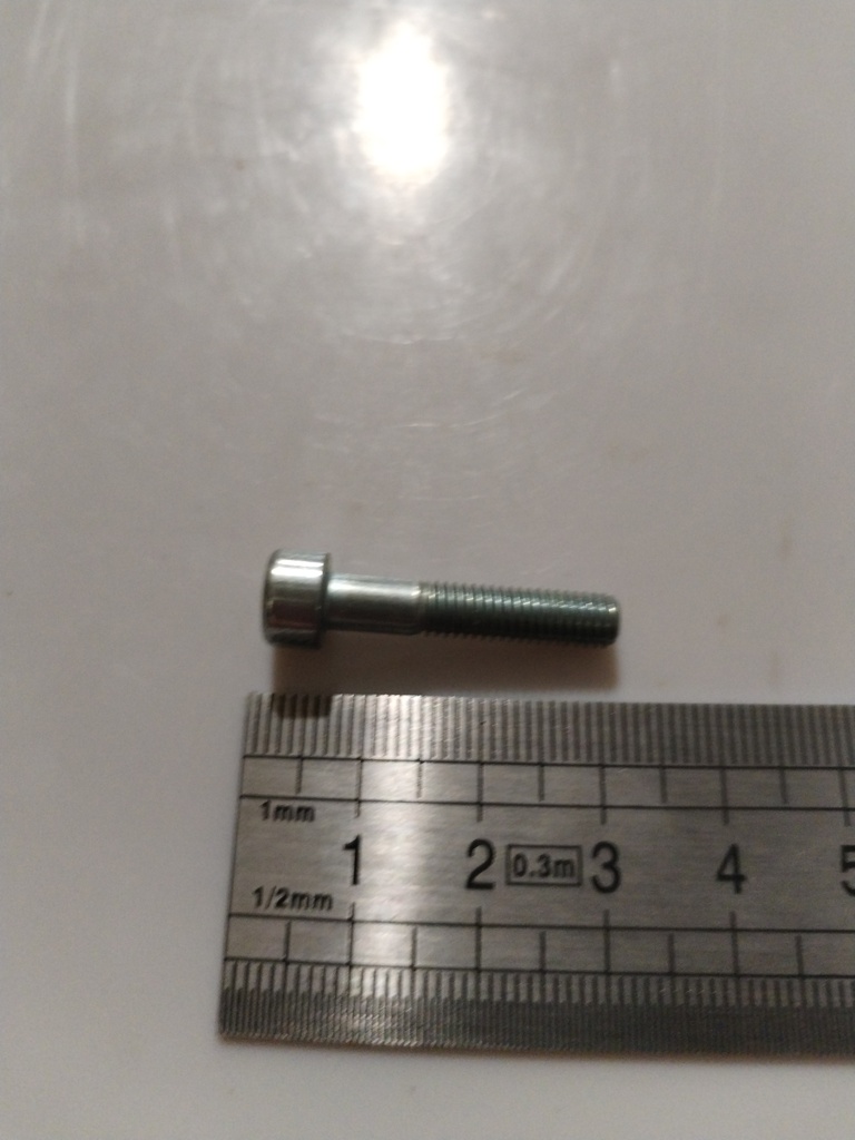 95.13.18.000 -- Vis CHC M5x25