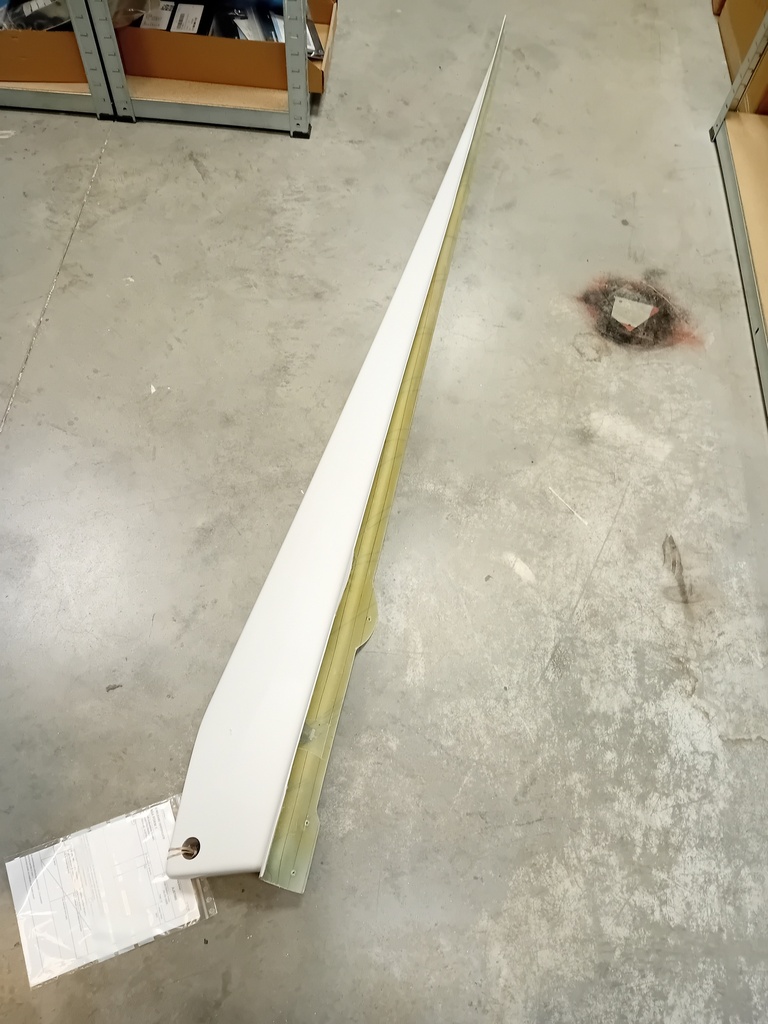 DA4-5300-20-00e -- Lower fin