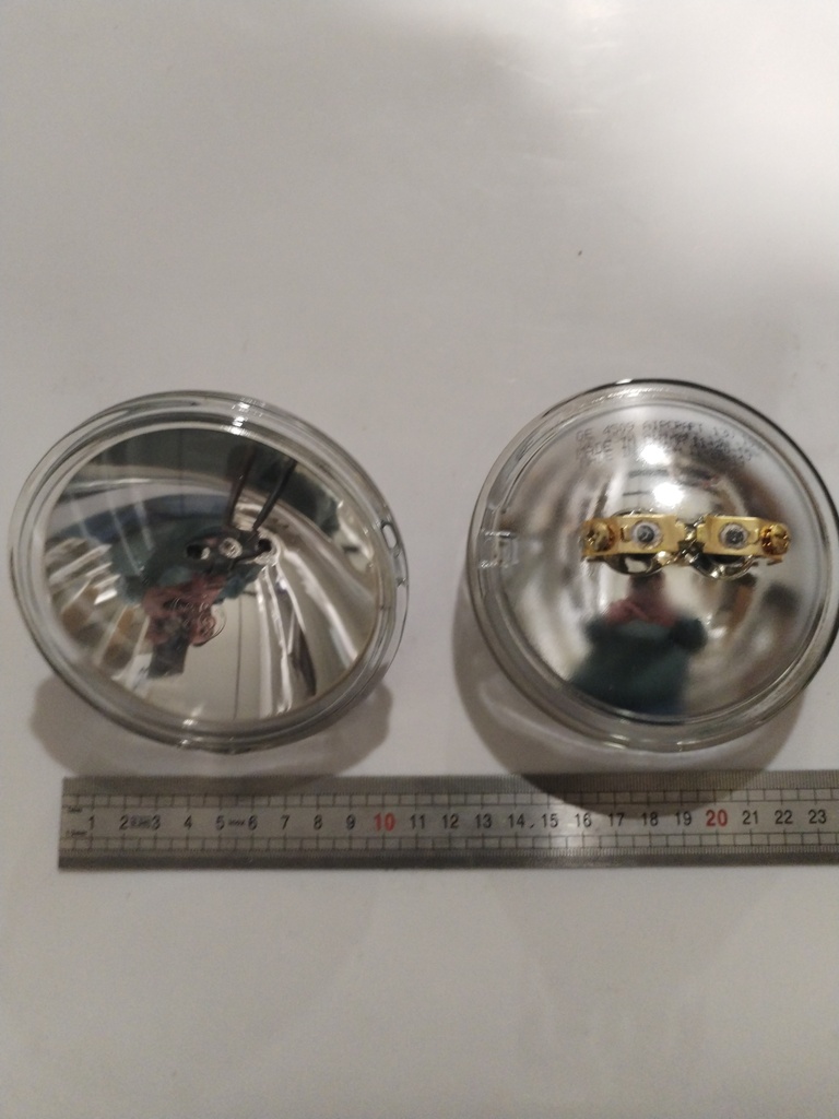 GE4509 = NL4509-- Taxi Light