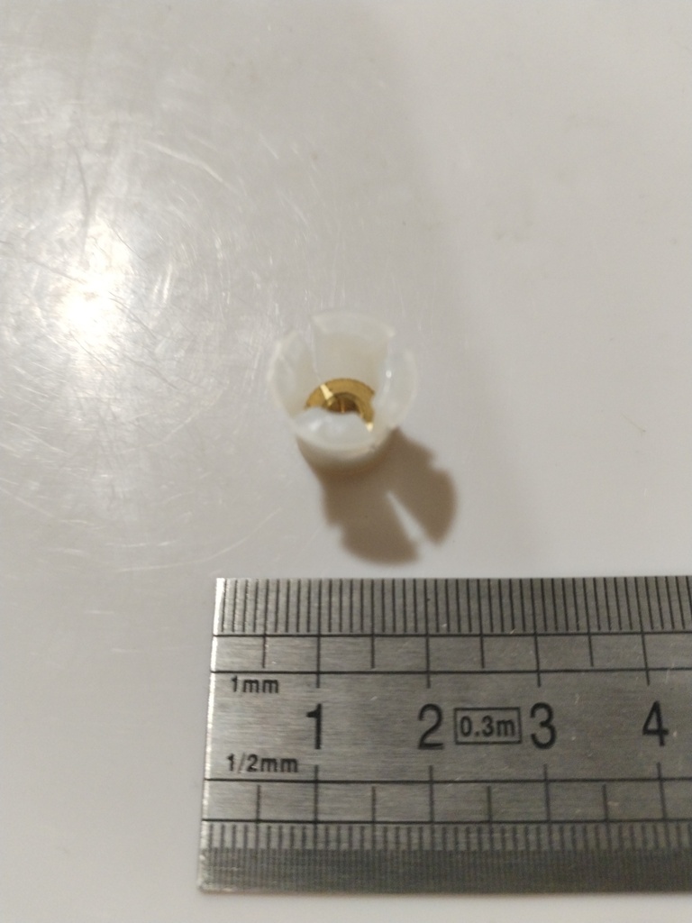 28.28.40.085 -- Ecrou aveugle ( insert plancher )