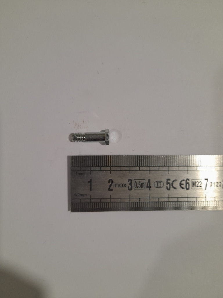 27.11.01.020 -- Axe câble de vol