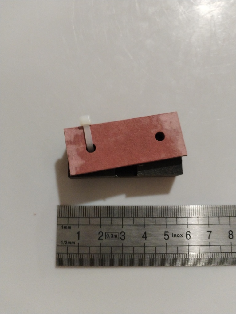 27.11.11.000 -- Guide-câble direction (JK)