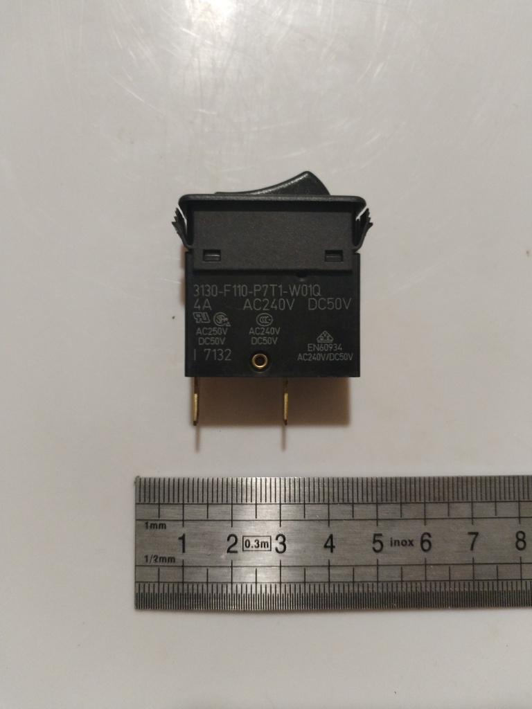 69.18.00.103 -- Disjoncteur thermique noir 4A