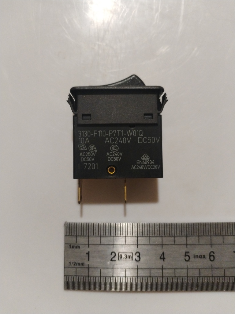 69.18.00.105 -- Disjoncteur Noir 10A