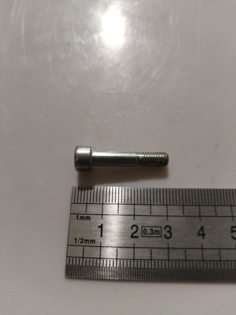 95.13.18.050 -- Vis CHC m5x25