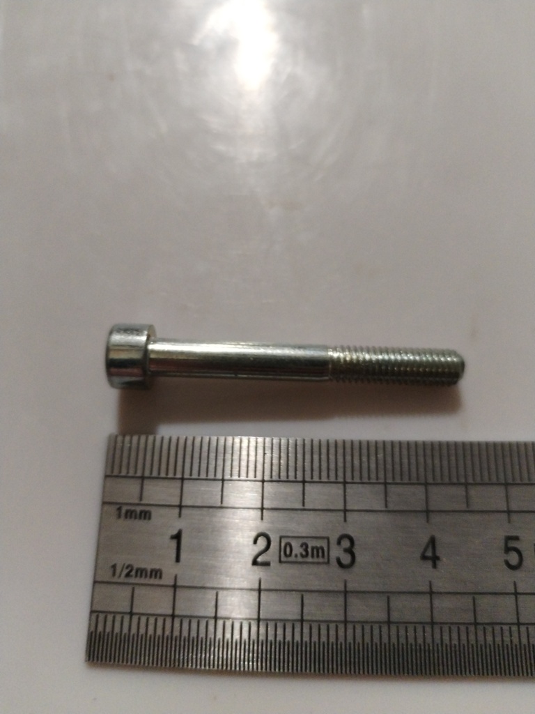 95.13.21.000 -- Vis chc 5*40