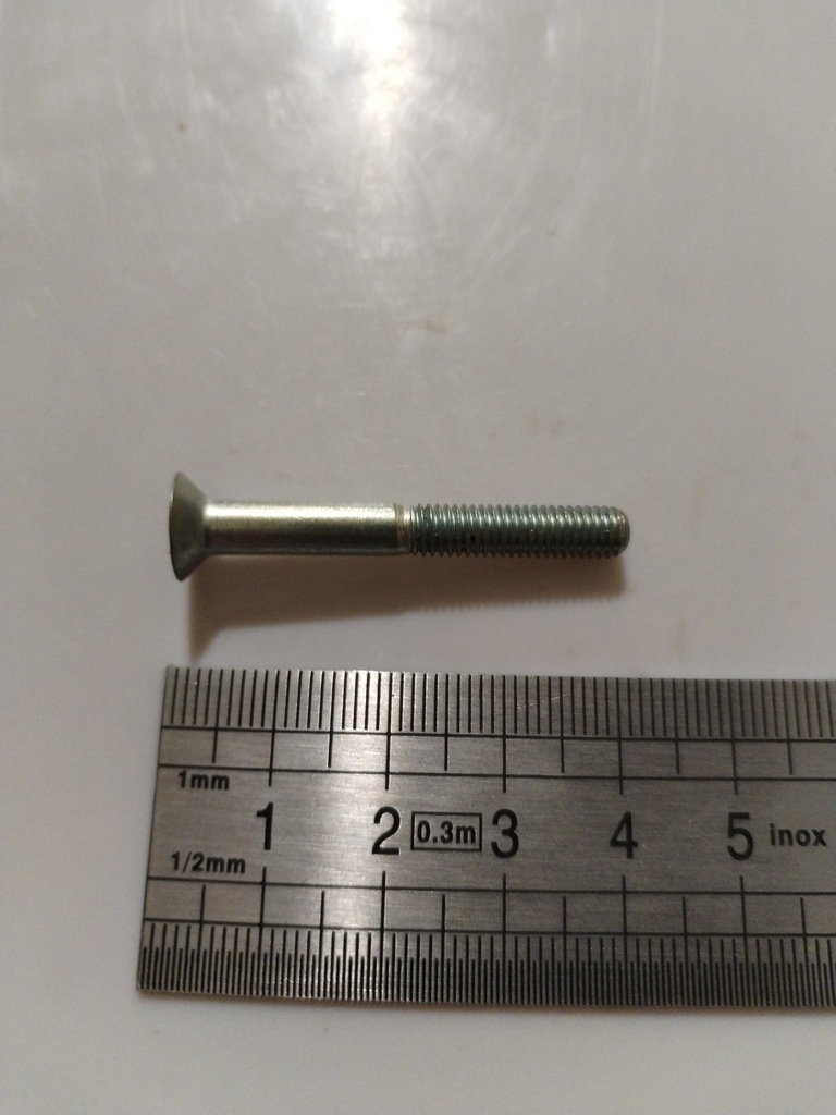 95.14.14.000 vis BTR 5x40 lisse 20