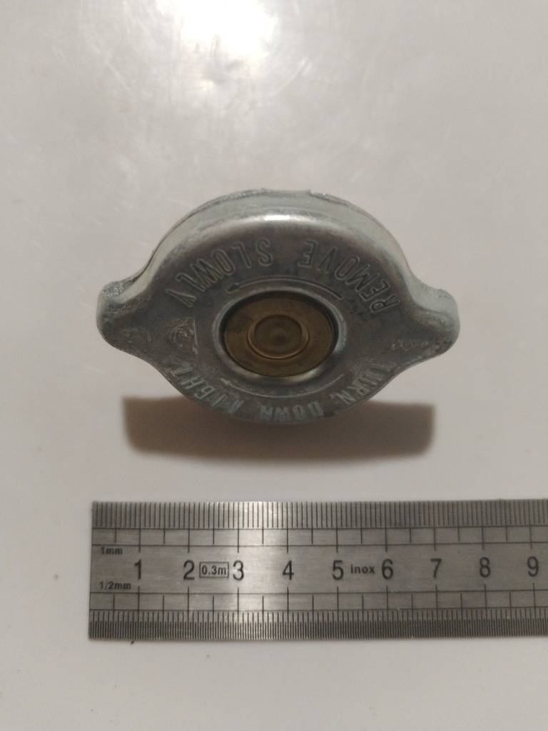 C922072 -- bouchon du vase d'expansion 1,2 bar