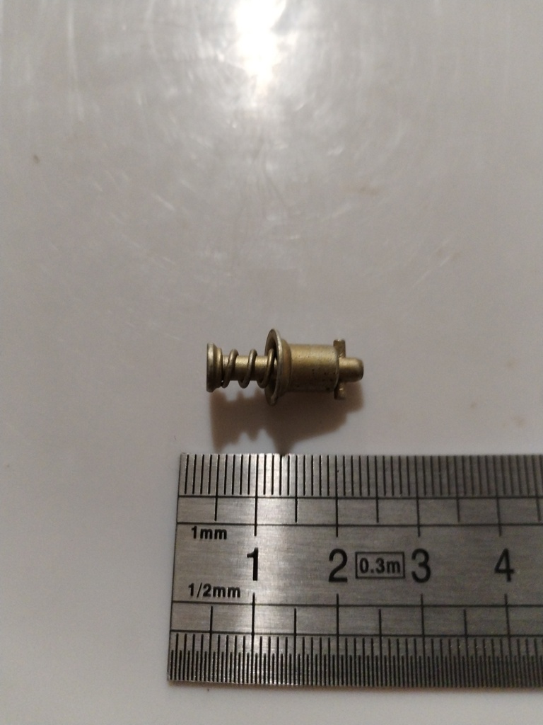 27S3-7 -- Stud Cad plated Philips ( zeus capot F-GLEJ )