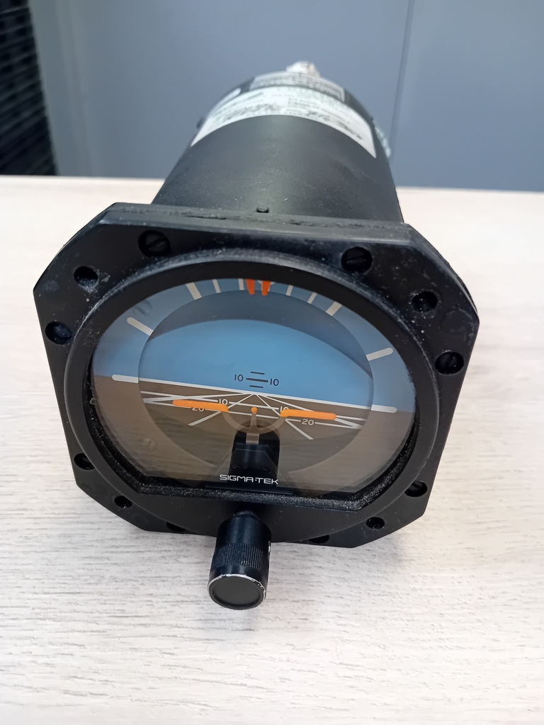 102-0041-04 -- Horizon artficiel