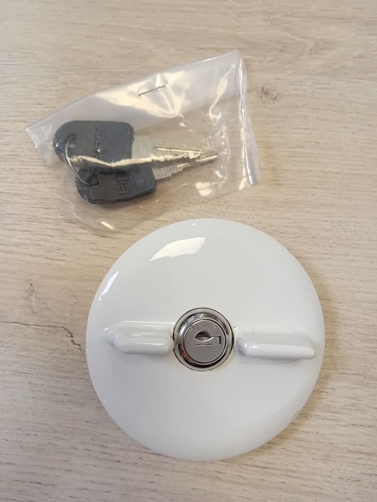 39830-802 -- locking gas cap