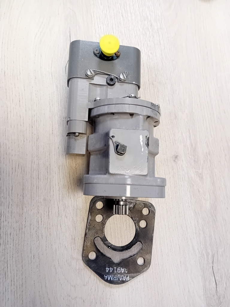 P-853-16 -- Régulateur hélice